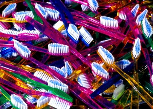 El origen del cepillo de dientes