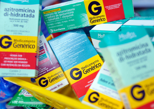 ¿Sabes cuál es la diferencia entre un medicamento genérico y uno similar?