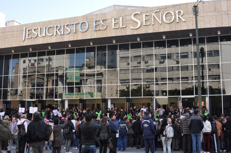 Se inauguró la primer Catedral en Uruguay - Universal