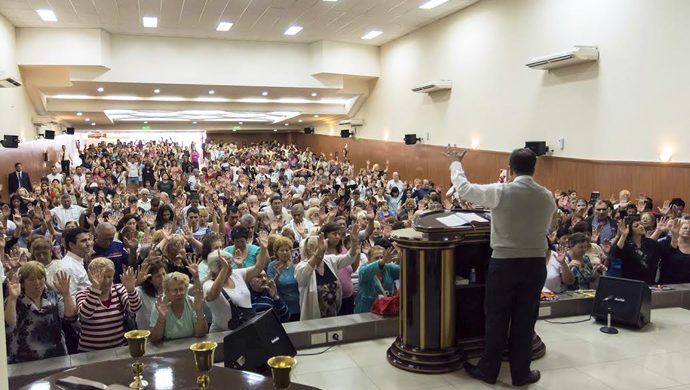 Reunión de milagros en Caseros