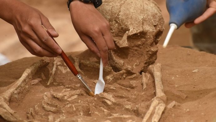 Arqueólogos divulgan descubrimiento del cementerio filisteo