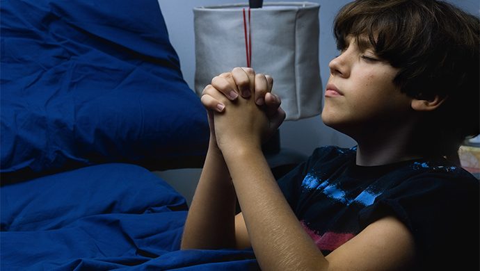 Niño de 9 años estudia para probar que Dios existe