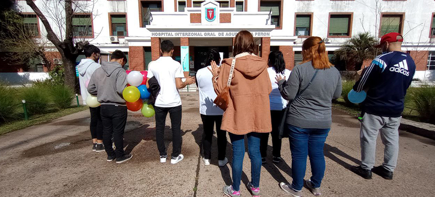 Los voluntarios del Grupo Salud visitan el Hospital Eva Perón